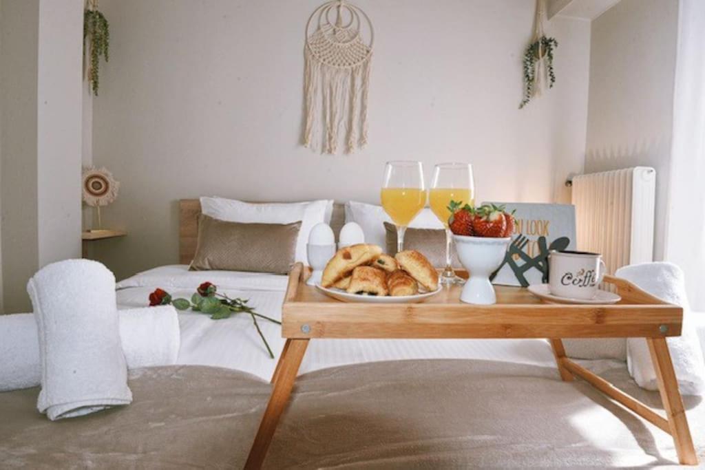 Cozy Apartment In The Heart Of Athens! Exterior foto